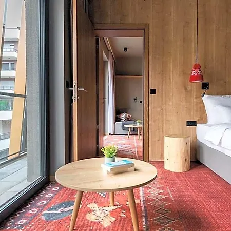 Hotel Nomad 4*